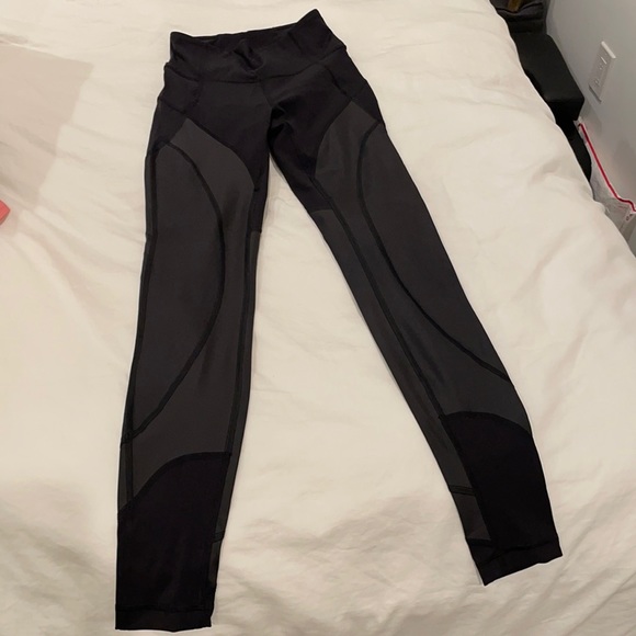 LULULEMON Tried on only / NO TAGS - Picture 3 of 6